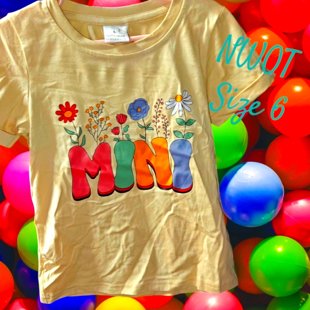 NWOT Size 6 Honeydew USA Kids Graphic Tee - Cream with Multicolor Design
